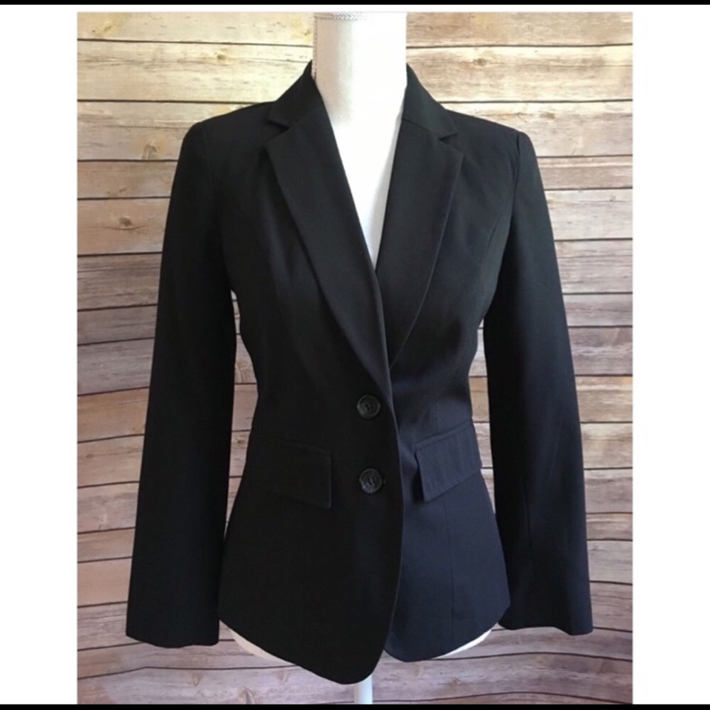 Worthington Black Blazer. Size 2P.